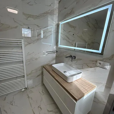 Golden Urban Apartament